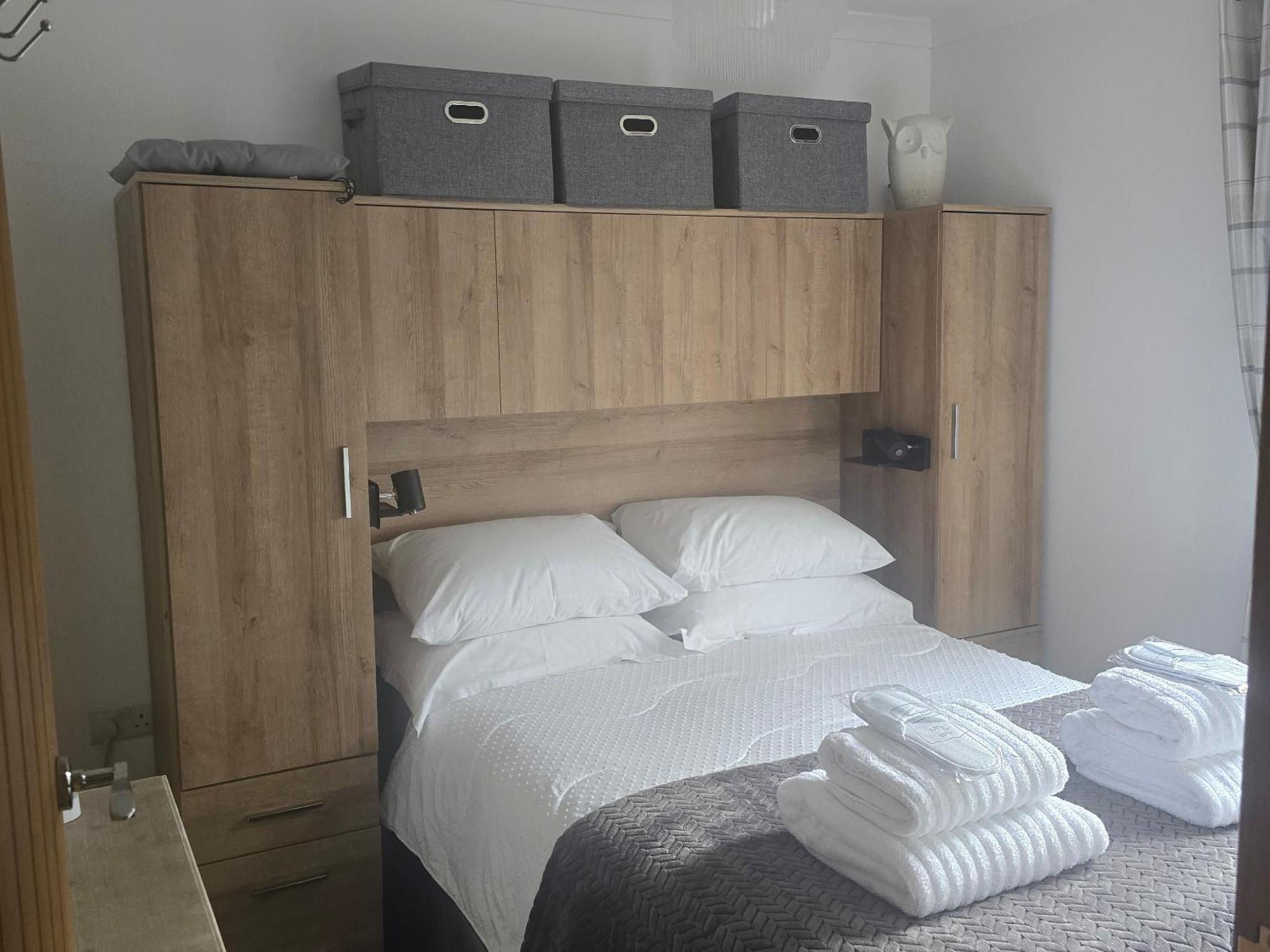 Aaron'S Bothy Apartment Портри Екстериор снимка